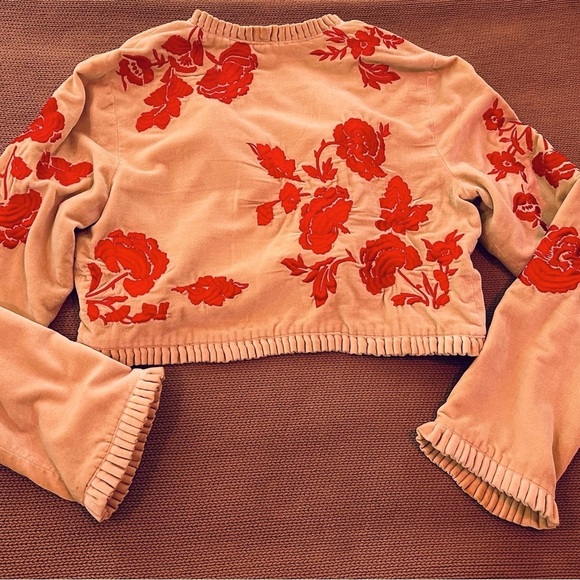 Odille size 10 bolero jacket. Velvet with red embroidered flowers. Stunning🌹 - Picture 2 of 3